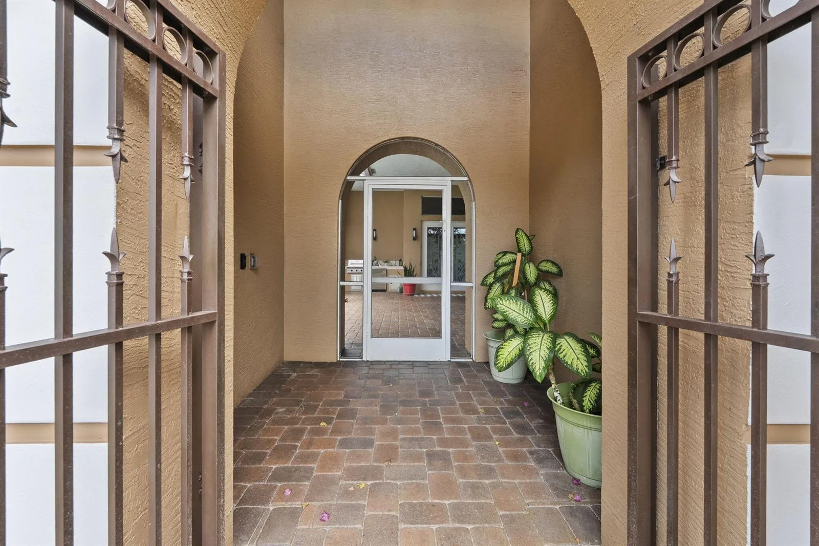 10548 SW Lands End Place, Palm City, FL 34990 photo 4