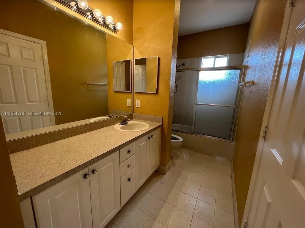 6407 Catalina Ln # 6407, Tamarac, FL 33321 photo 12