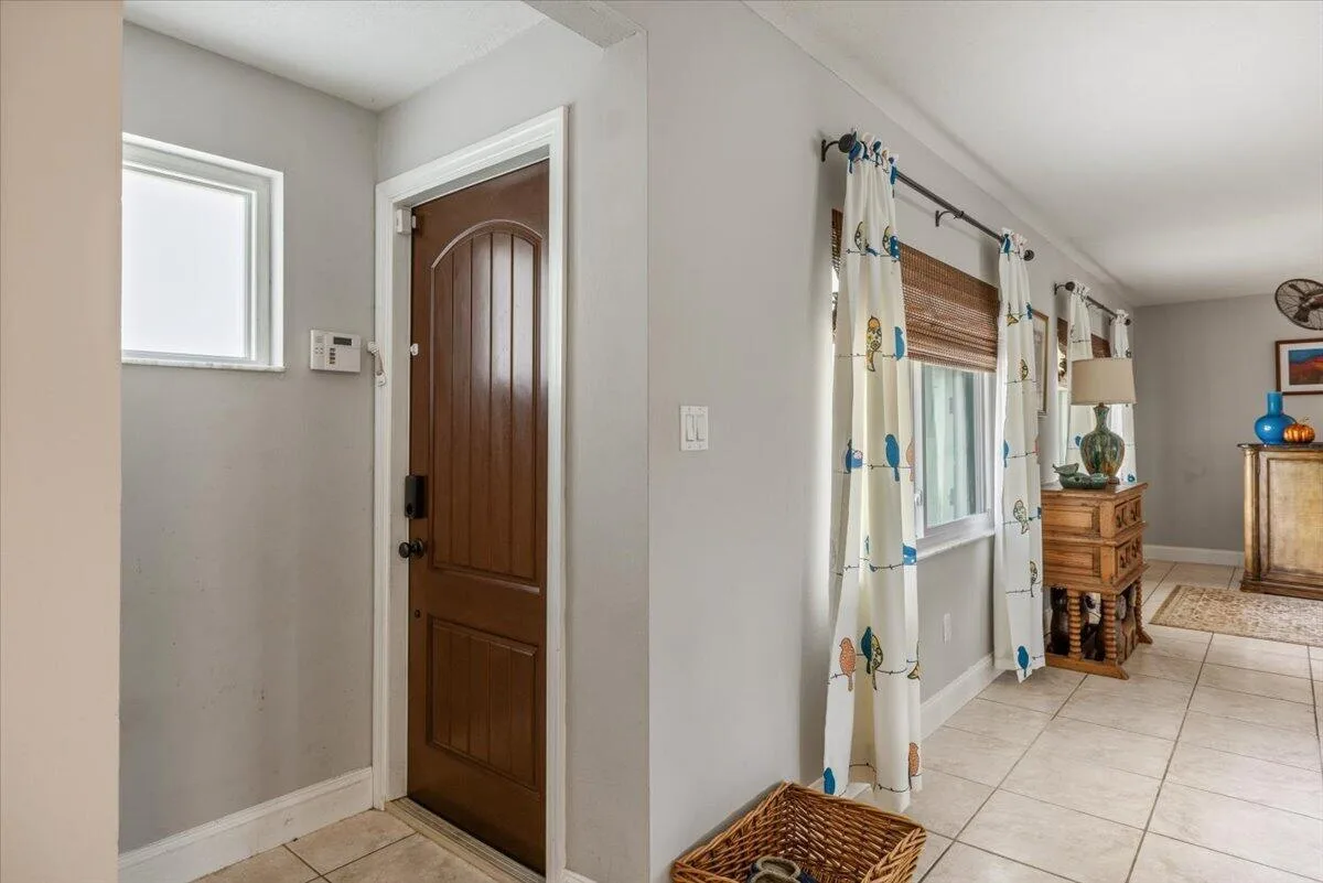 5904 Killarney Avenue, Fort Pierce, FL 34951 photo 5