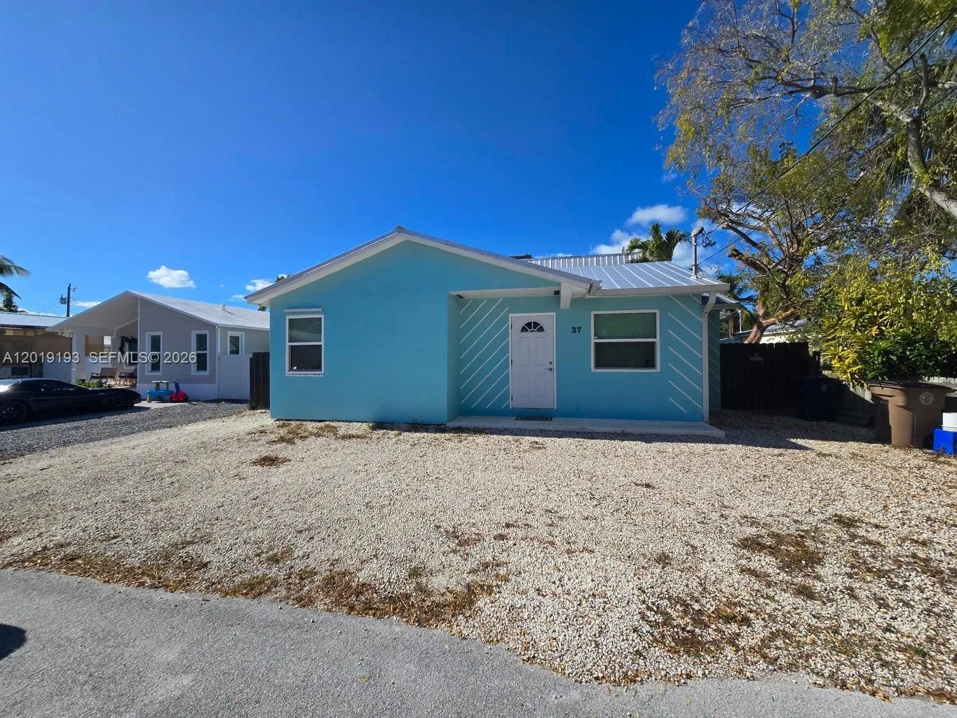 37 Orange Dr, Key Largo, FL 33037