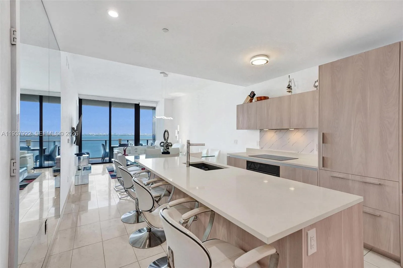 480 NE 31st St # 1705, Miami, FL 33137 photo 3