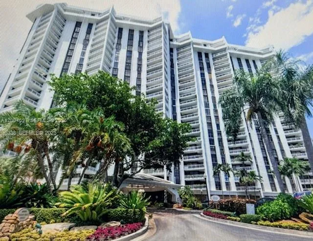 4000 Towerside Ter # 1403, Miami, FL 33138