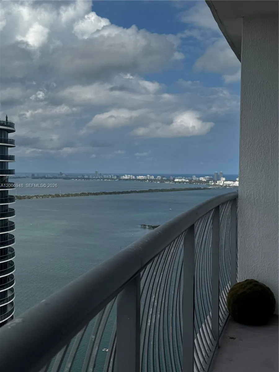 1750 N Bayshore Dr # 5411, Miami, FL 33132