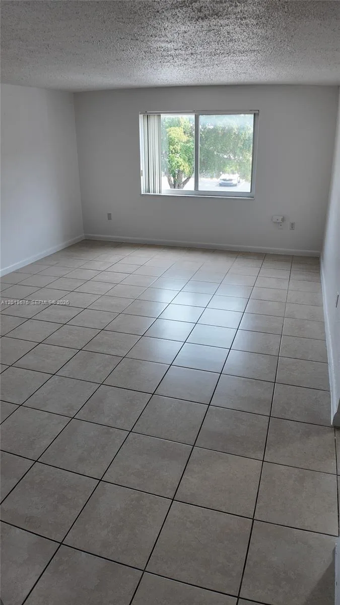10820 SW 200th Dr # 308, Cutler Bay, FL 33157