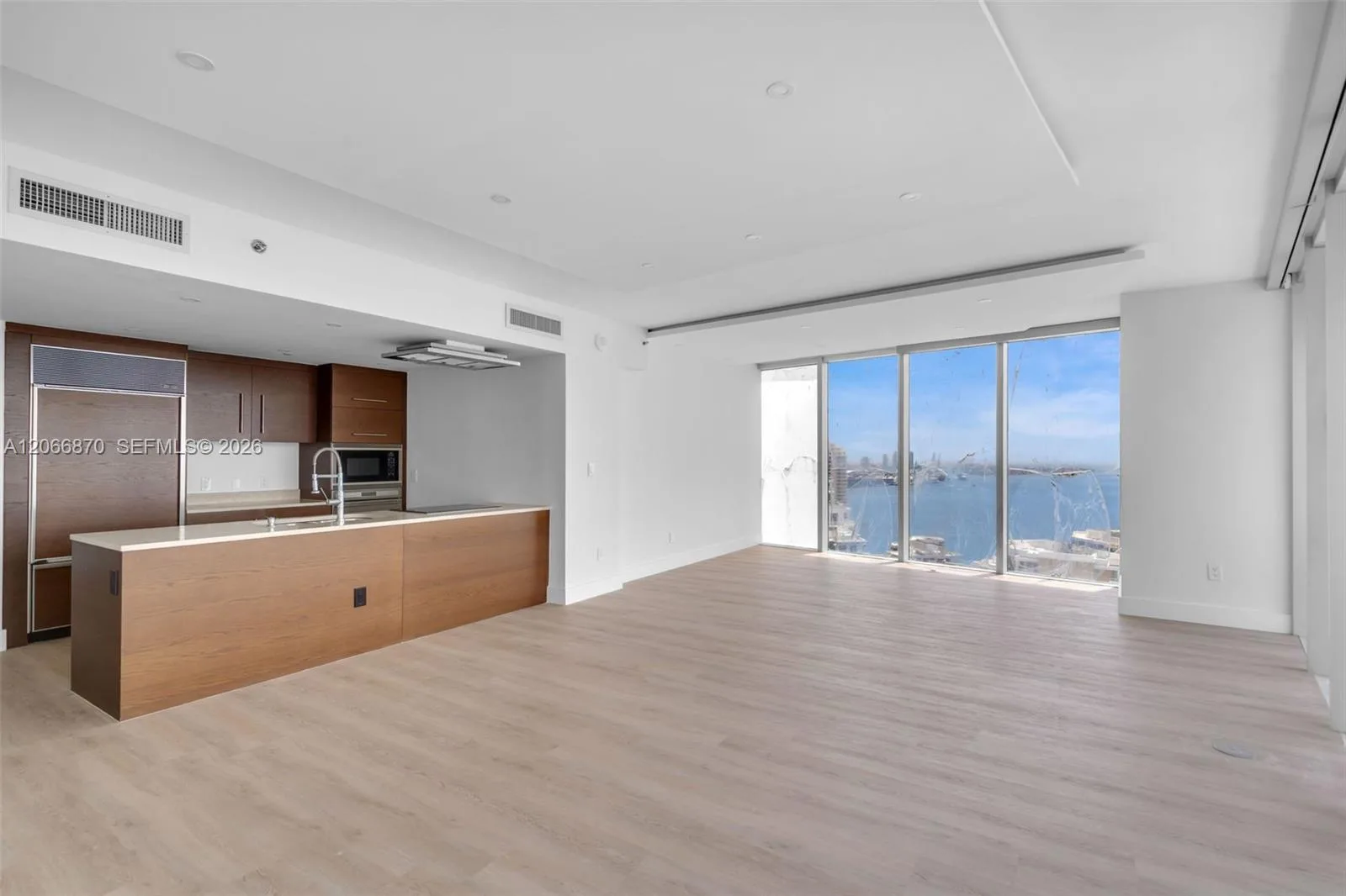 495 Brickell Ave # 3601, Miami, FL 33131 photo 4