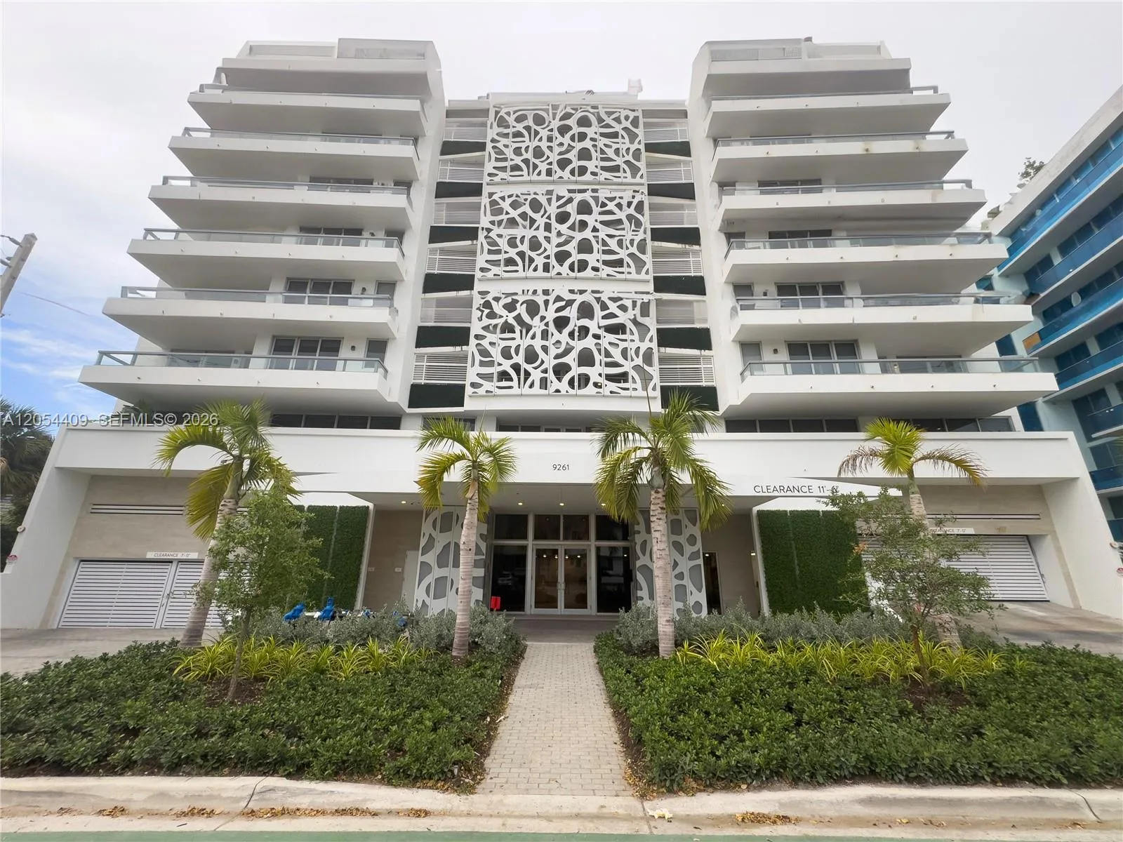9261 E Bay Harbor Dr # 405, Bay Harbor Islands, FL 33154