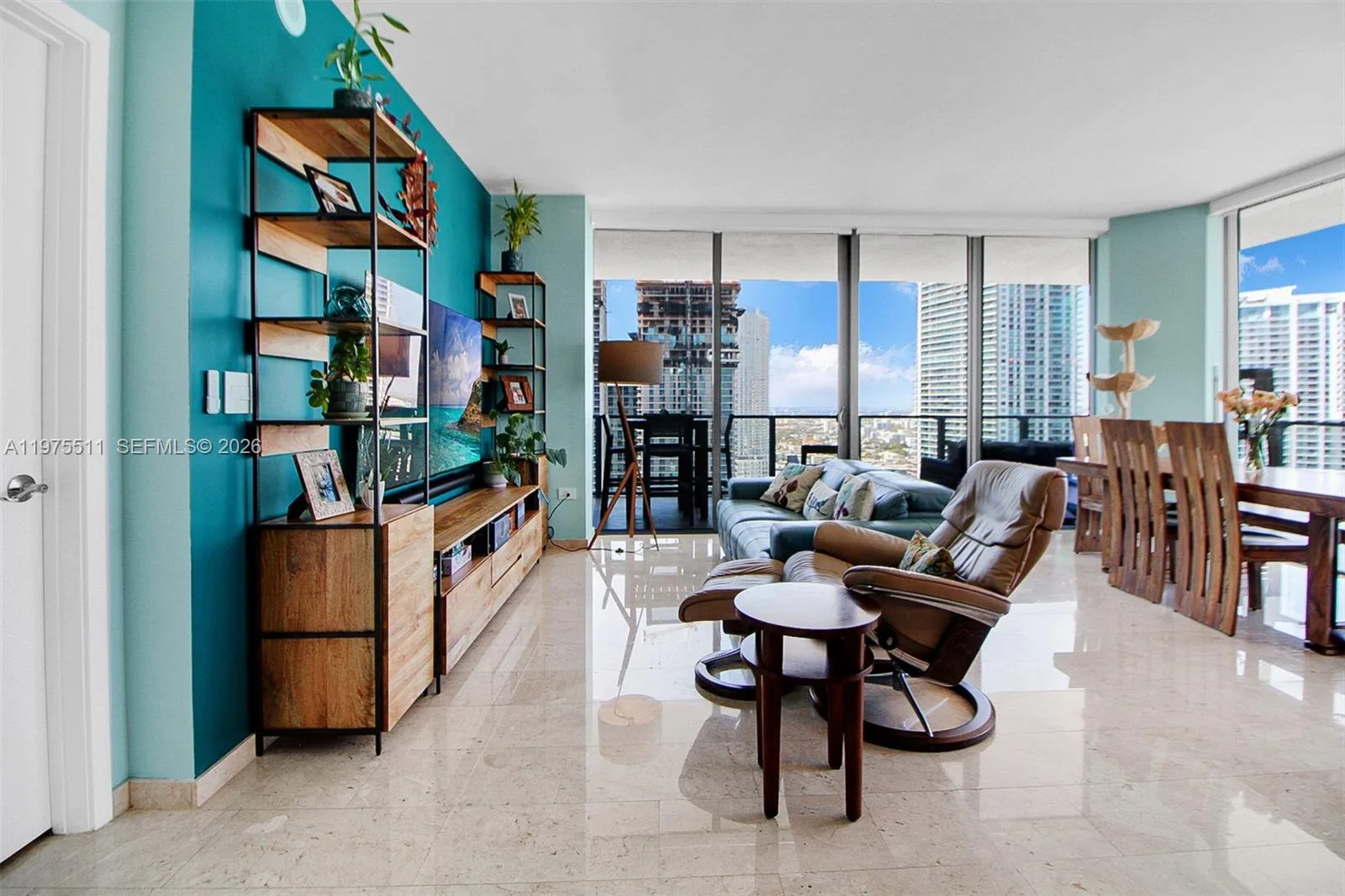 68 SE 6th St # 2612, Miami, FL 33131 photo 12