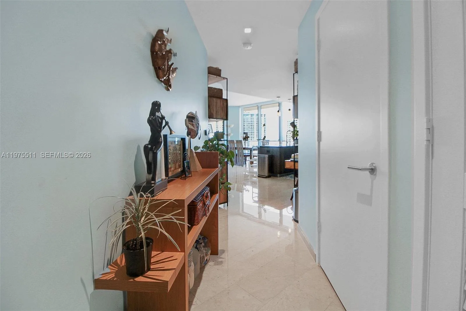 68 SE 6th St # 2612, Miami, FL 33131 photo 3