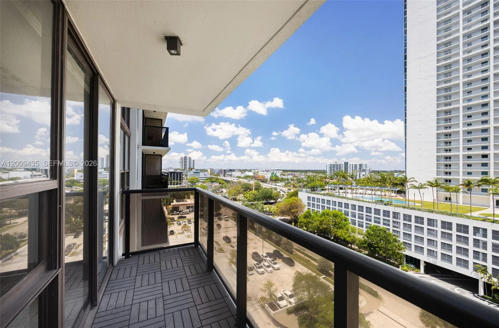 600 NE 36th St # 1109, Miami, FL 33137 photo 3