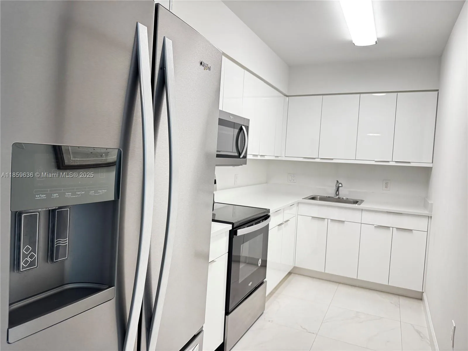 800 Claughton Island Dr # 502, Miami, FL 33131 photo 7