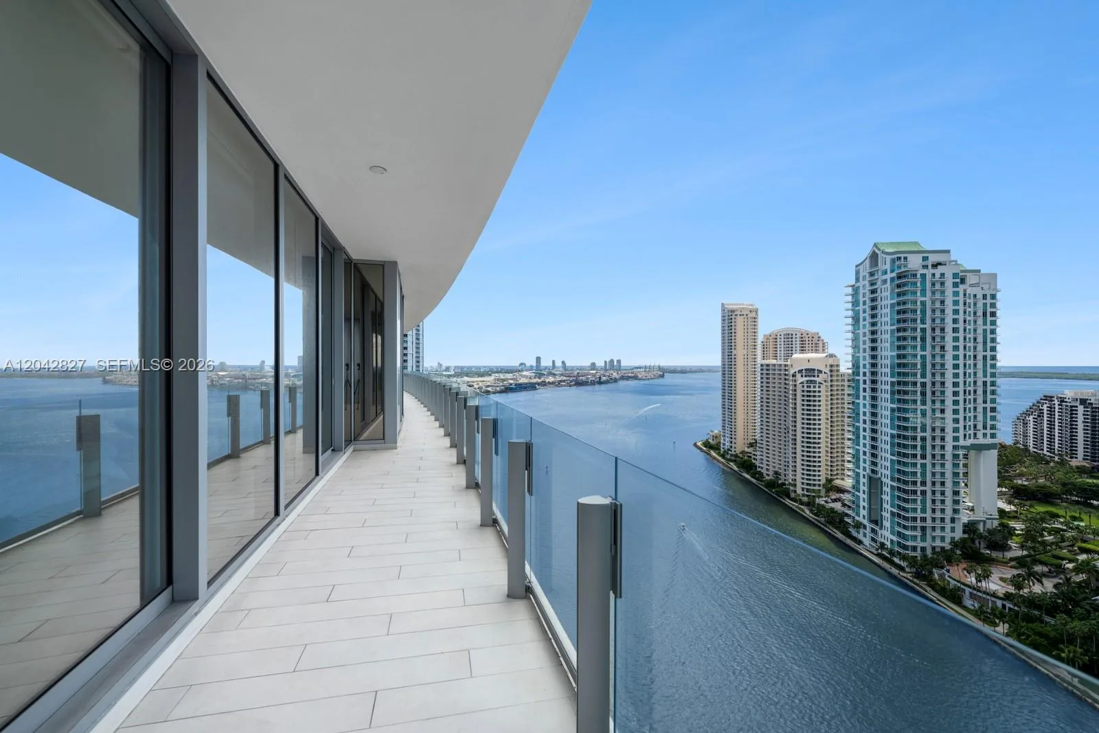 300 Biscayne Boulevard Way # 2701, Miami, FL 33131 photo 12