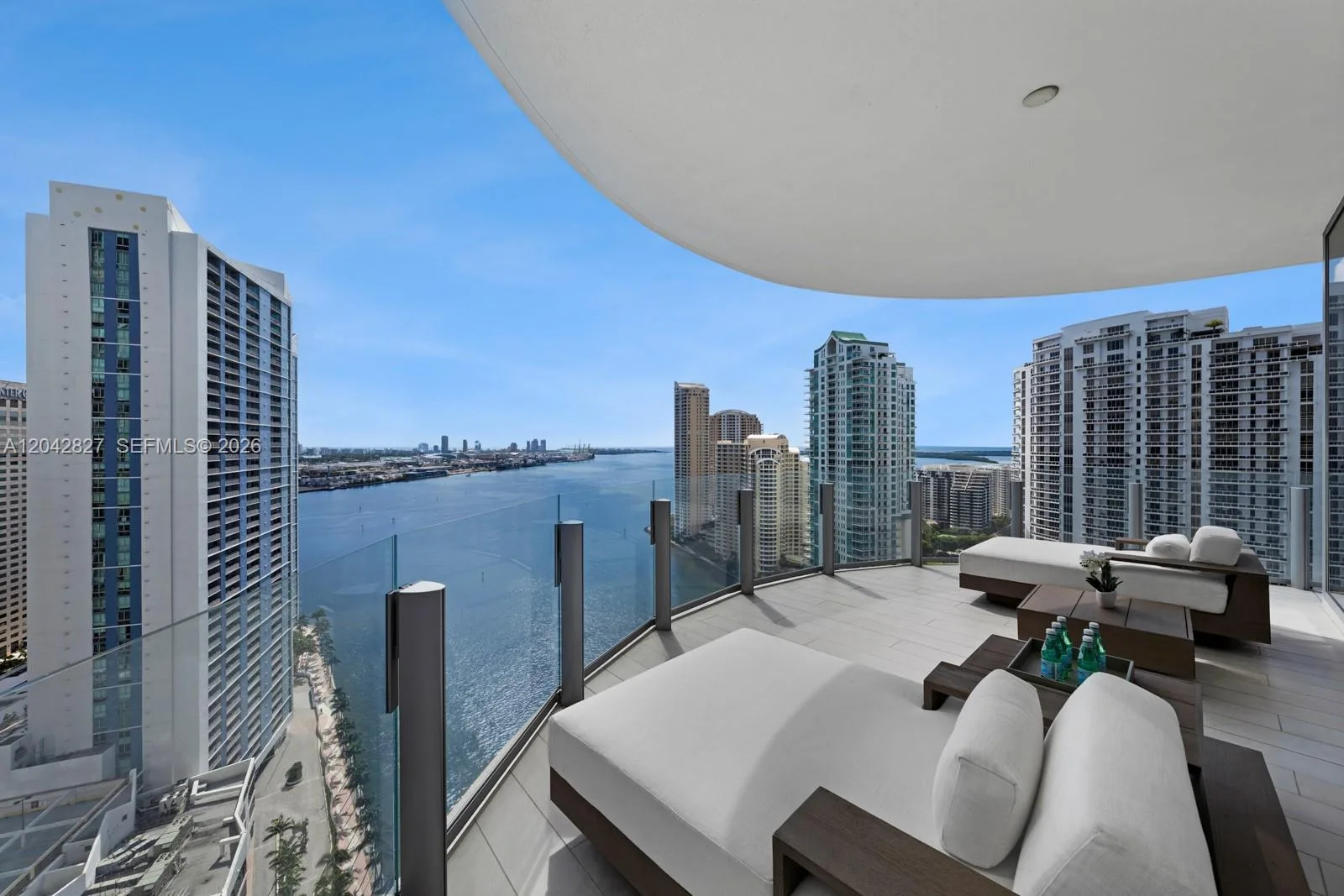 300 Biscayne Boulevard Way # 2701, Miami, FL 33131 photo 7