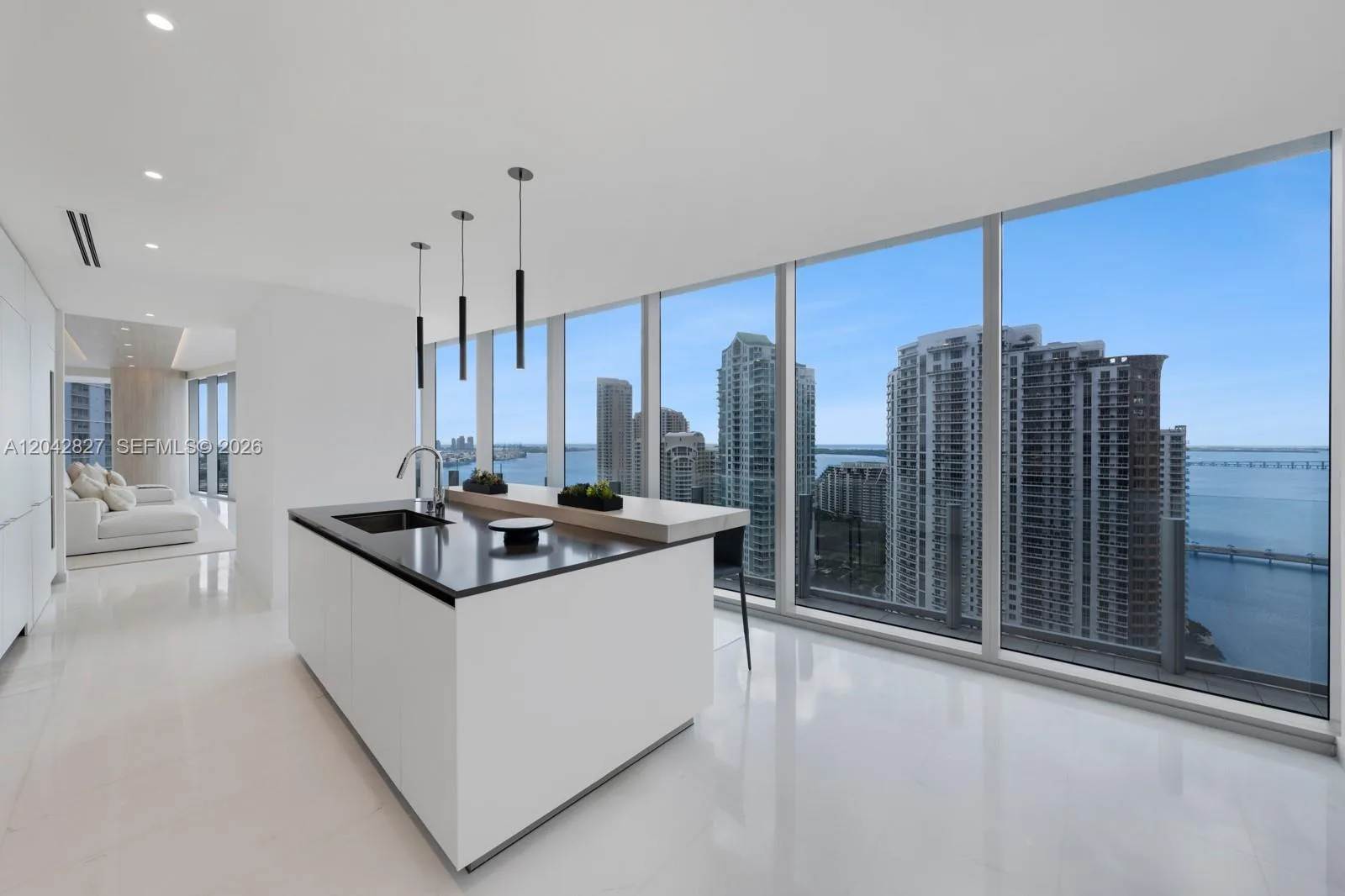 300 Biscayne Boulevard Way # 2701, Miami, FL 33131 photo 9