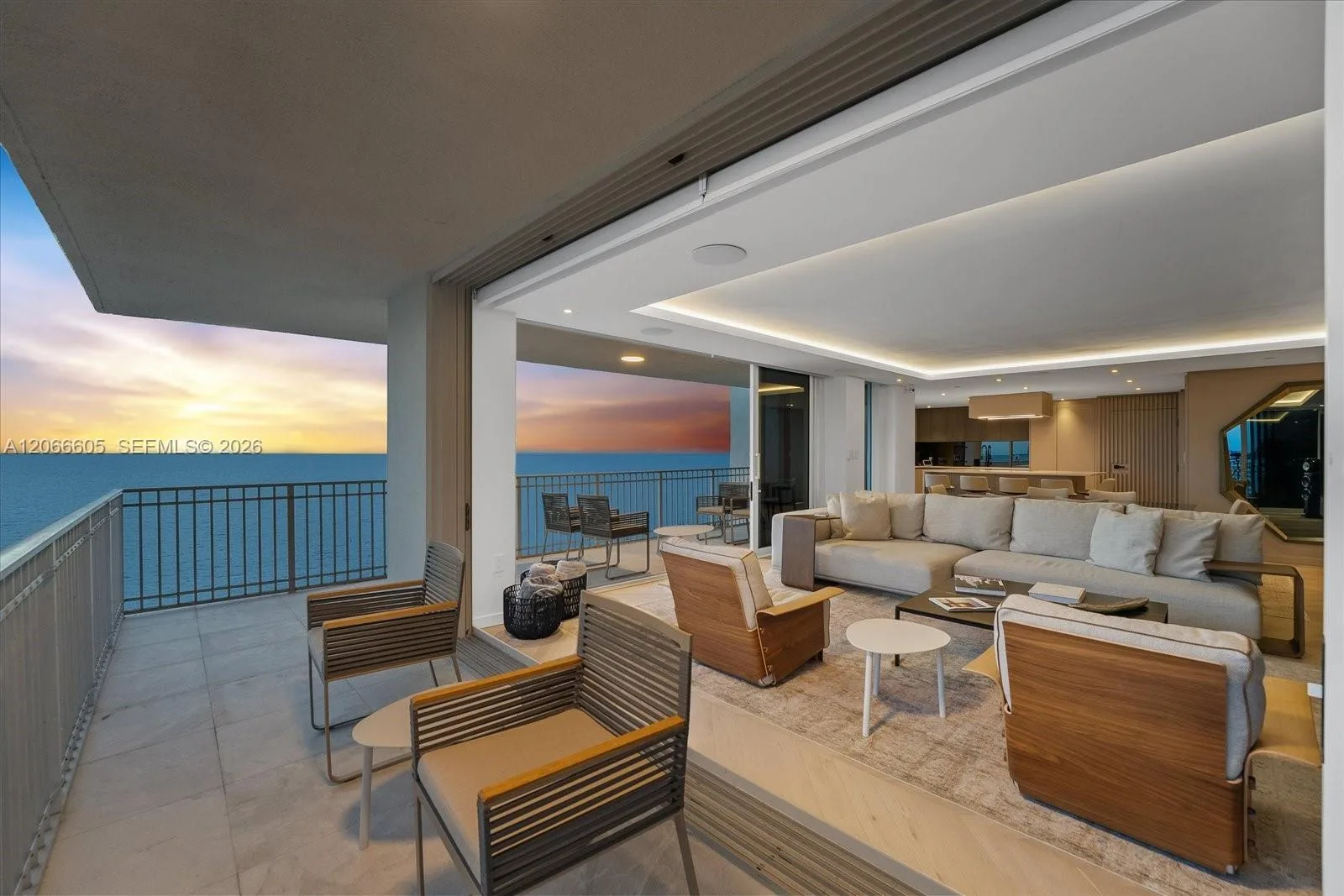 881 Ocean Dr # 11H, Key Biscayne, FL 33149 photo 13