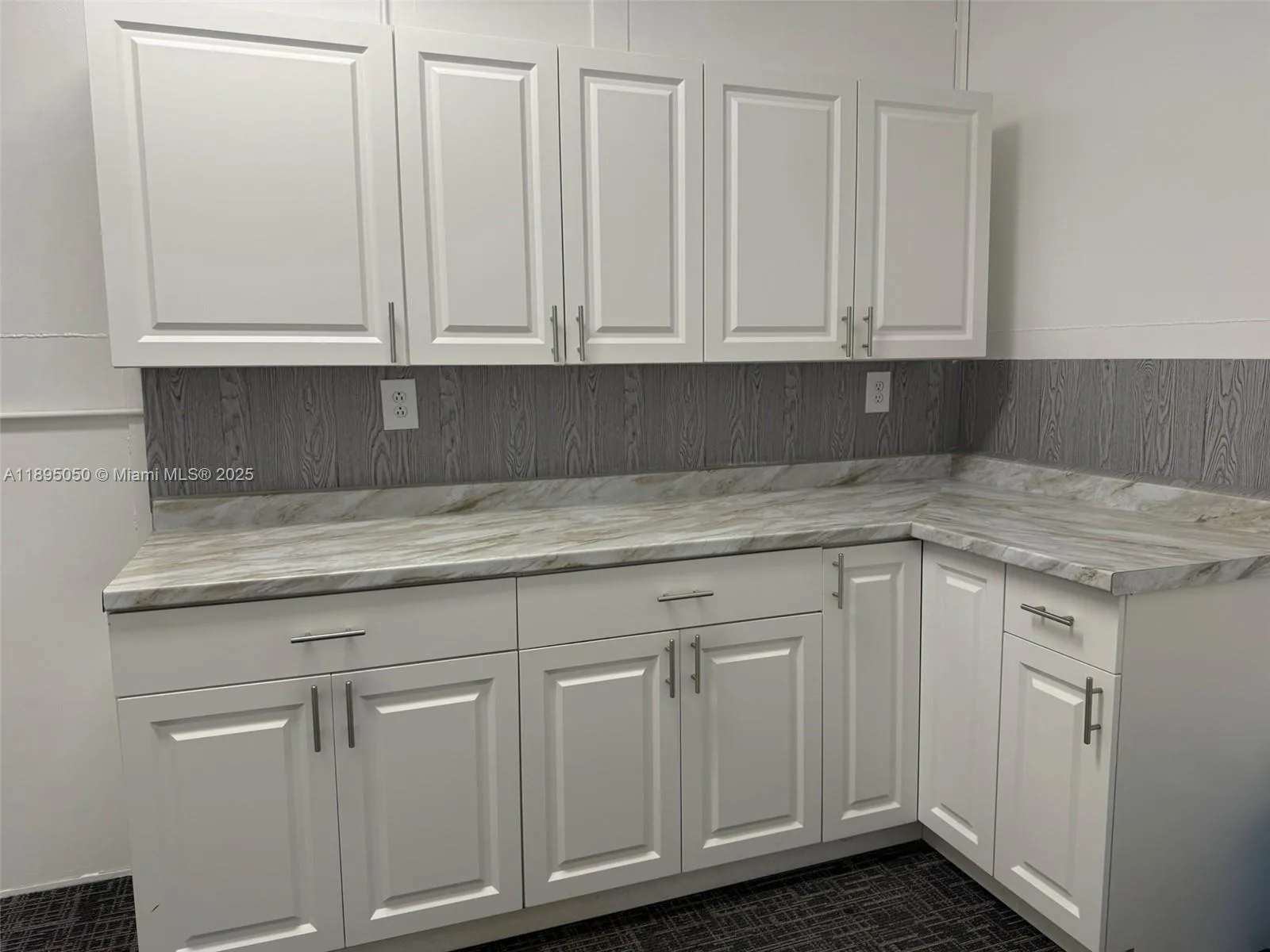 299 Alhambra Cir # 302, Coral Gables, FL 33134 photo 6