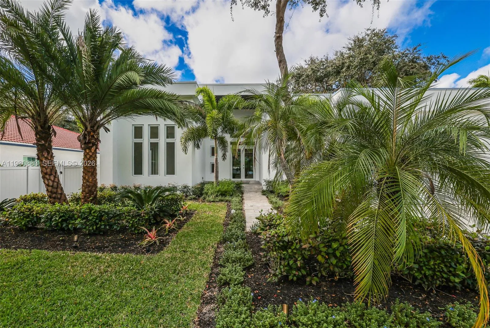 11780 NE 8th Ave, Biscayne Park, FL 33161 photo 2