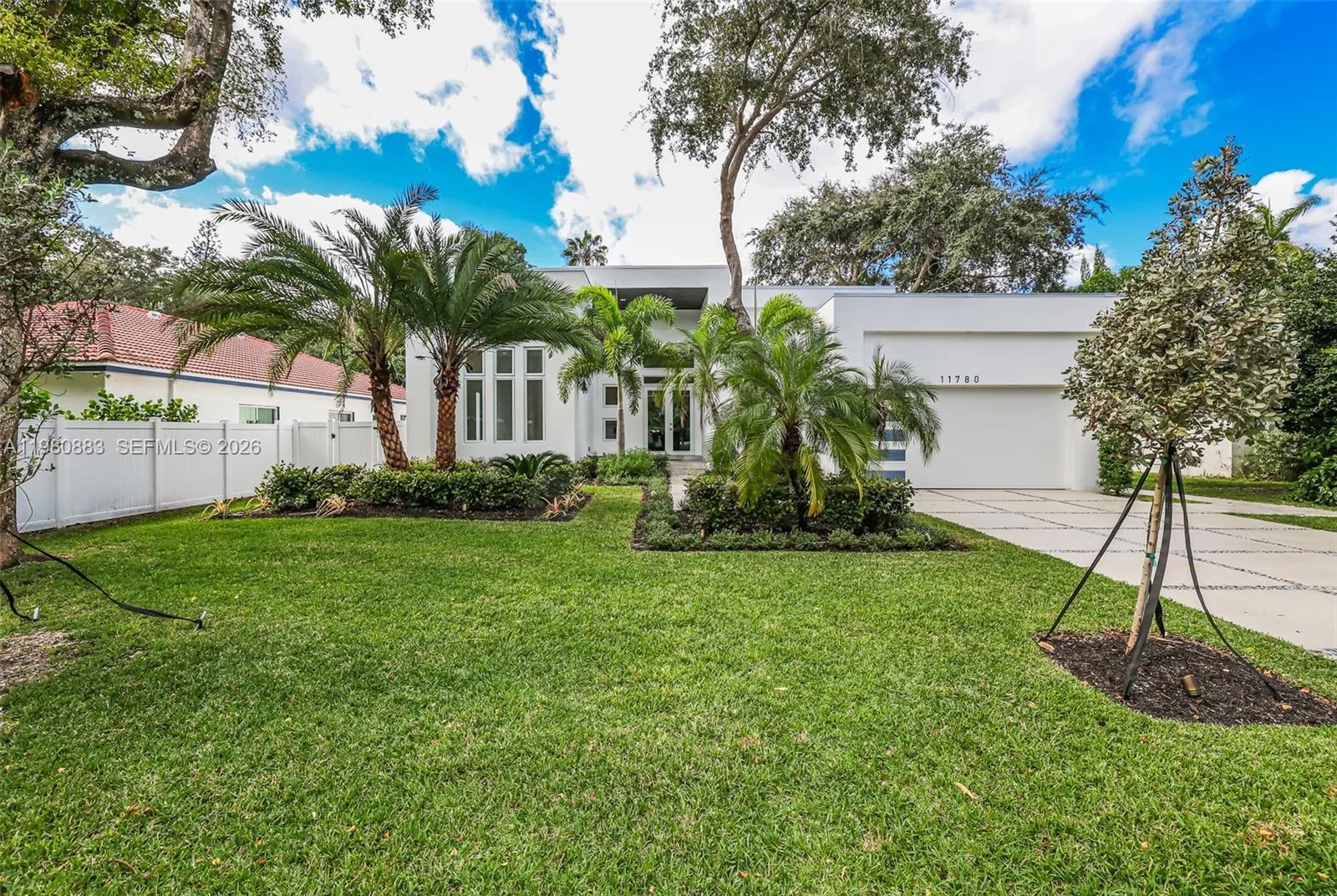 11780 NE 8th Ave, Biscayne Park, FL 33161 photo 4