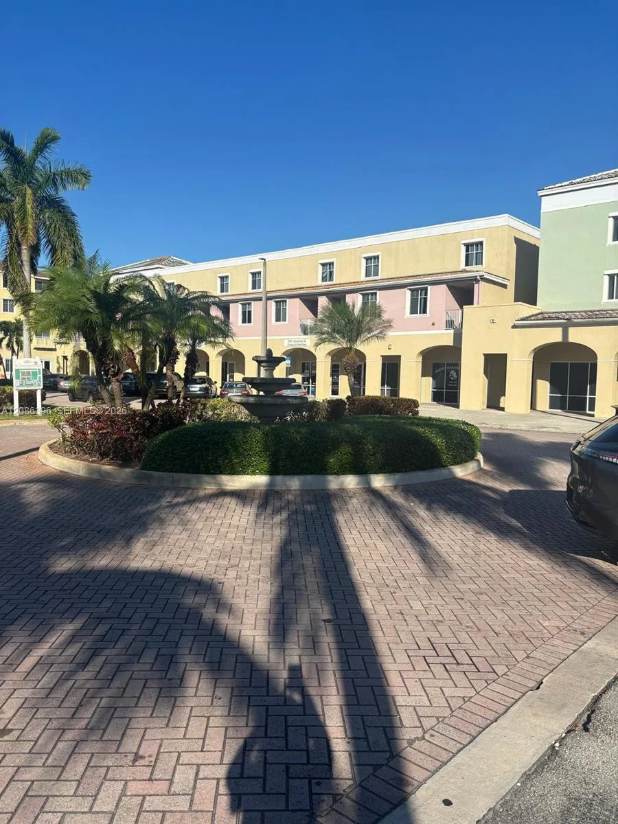 3401 N State Road 7 # B-7, Lauderdale Lakes, FL 33319