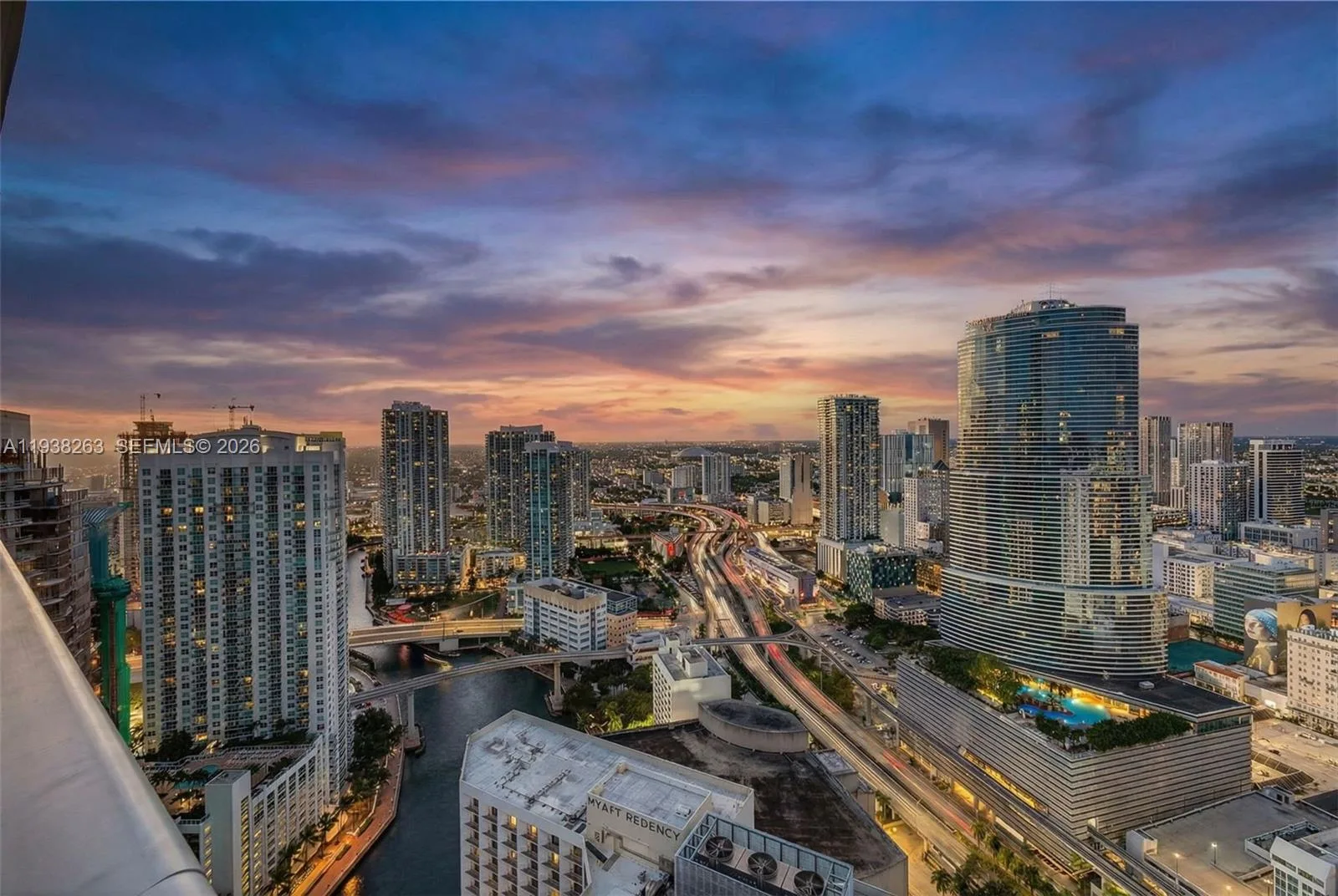 200 Biscayne Boulevard Way # 4414, Miami, FL 33131