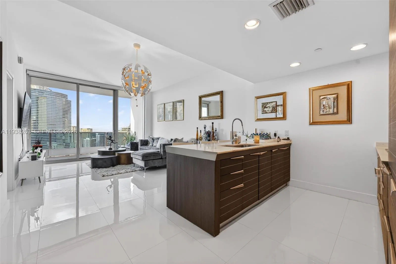 200 Biscayne Boulevard Way # 4414, Miami, FL 33131 photo 2