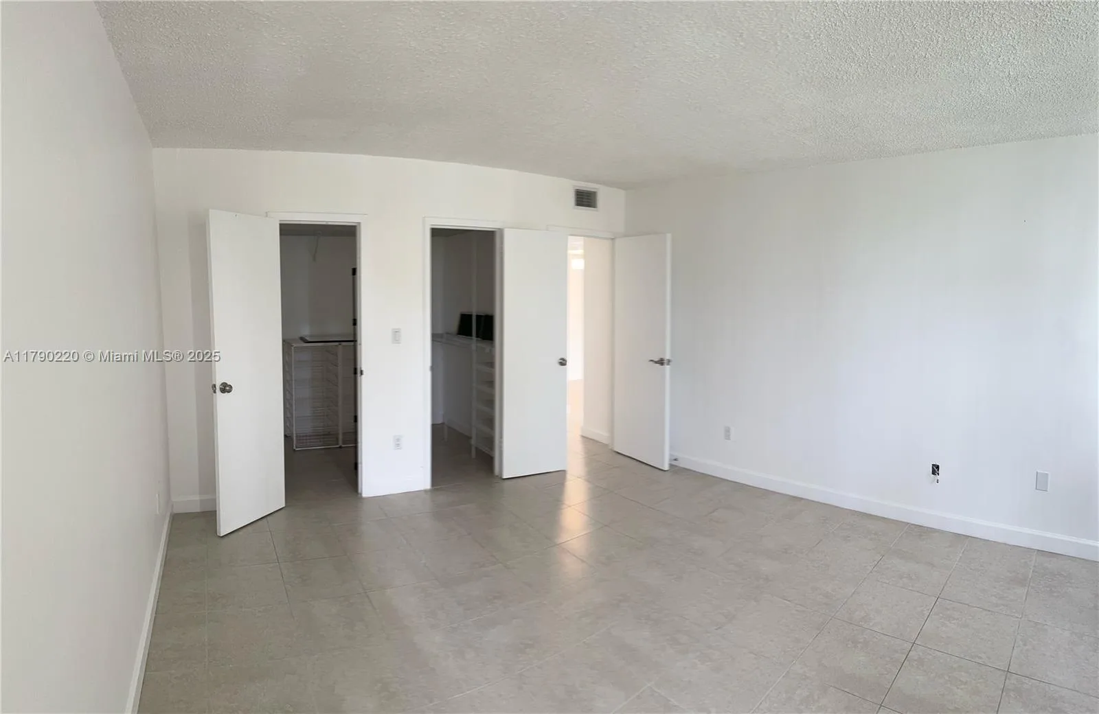 1420 Brickell Bay Dr # 103A1, Miami, FL 33131 photo 13
