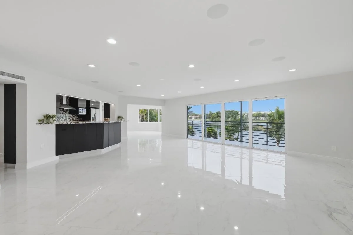 877 NE 195TH Street # 222, Miami, FL 33179