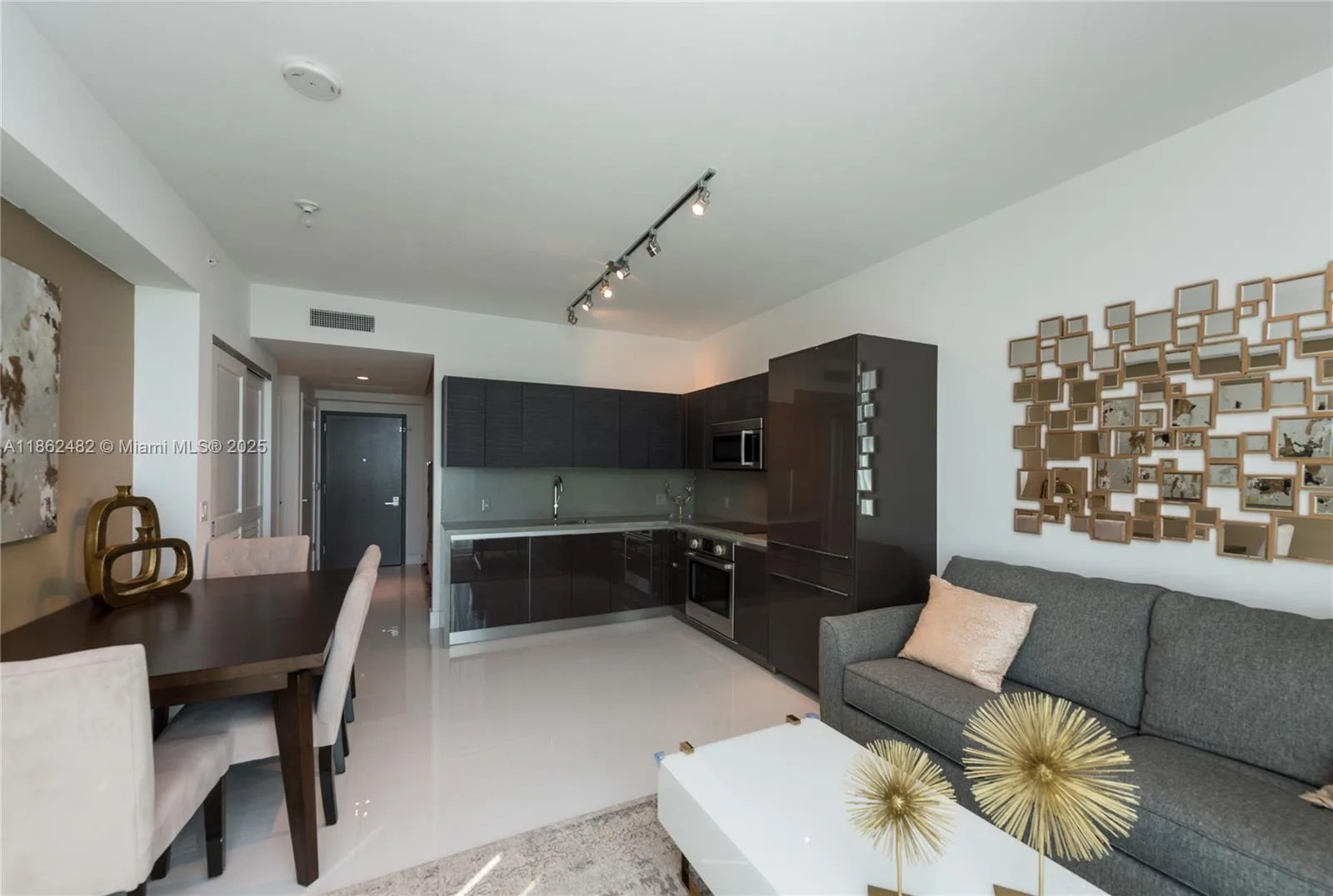 1080 Brickell Ave # 4105, Miami, FL 33131 photo 12