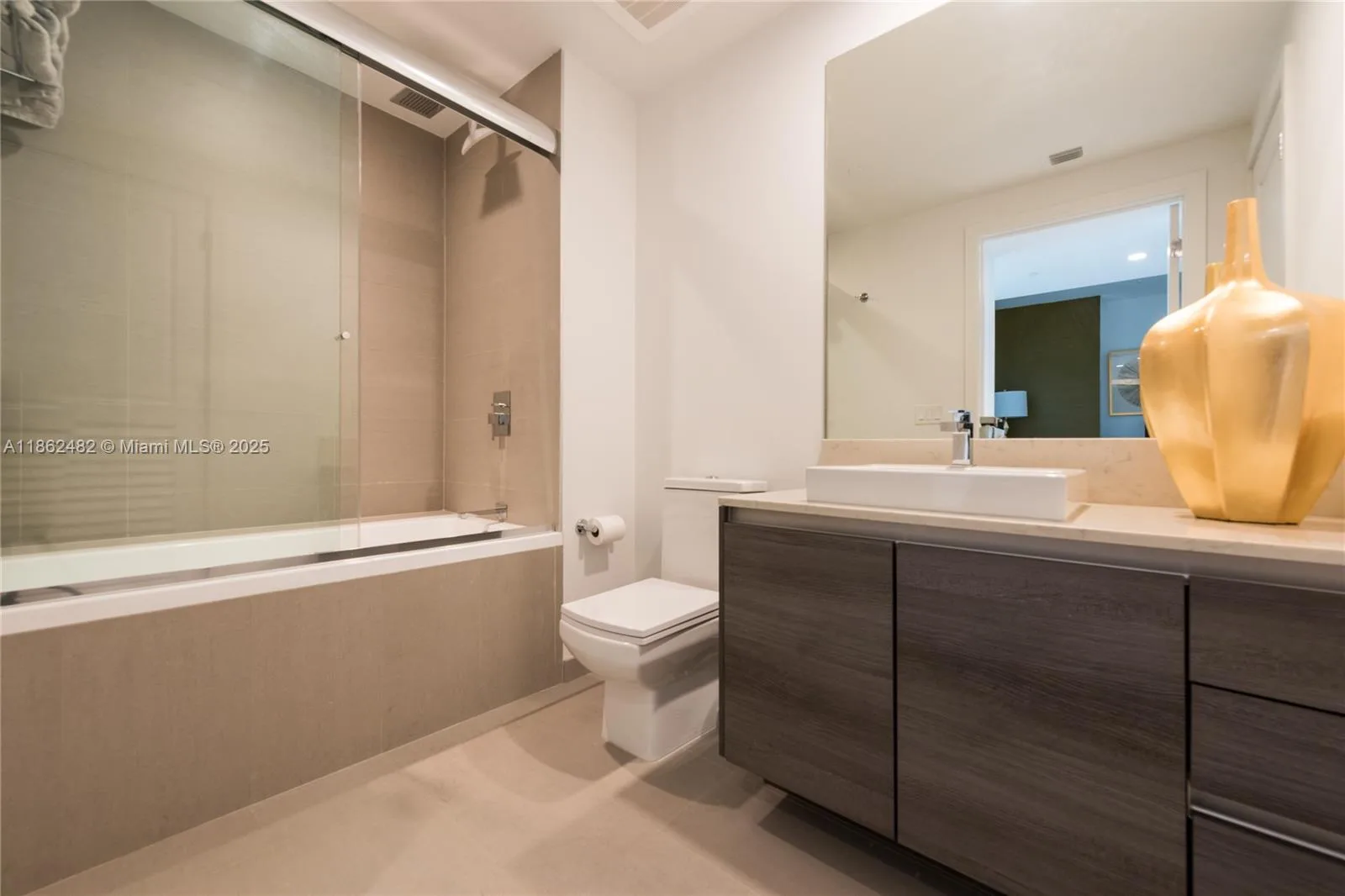 1080 Brickell Ave # 4105, Miami, FL 33131 photo 8