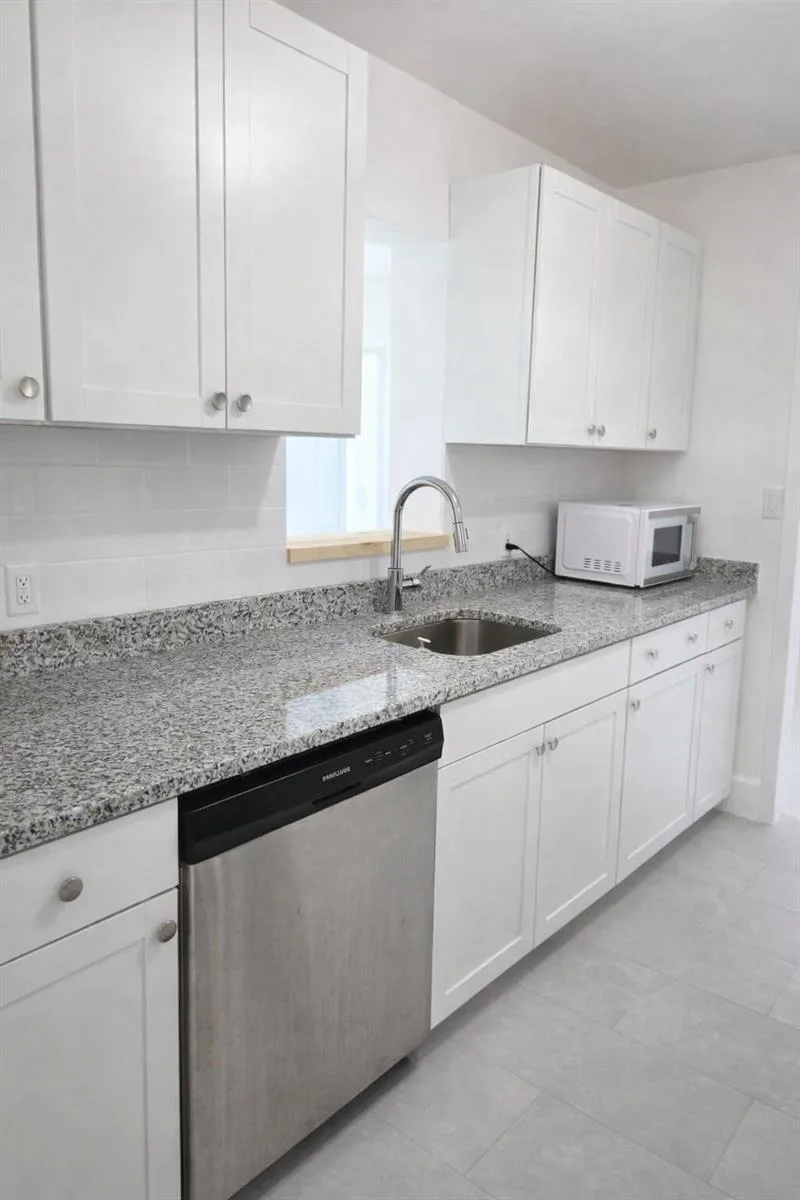 813 S 6th Street, Fort Pierce, FL 34950 photo 8