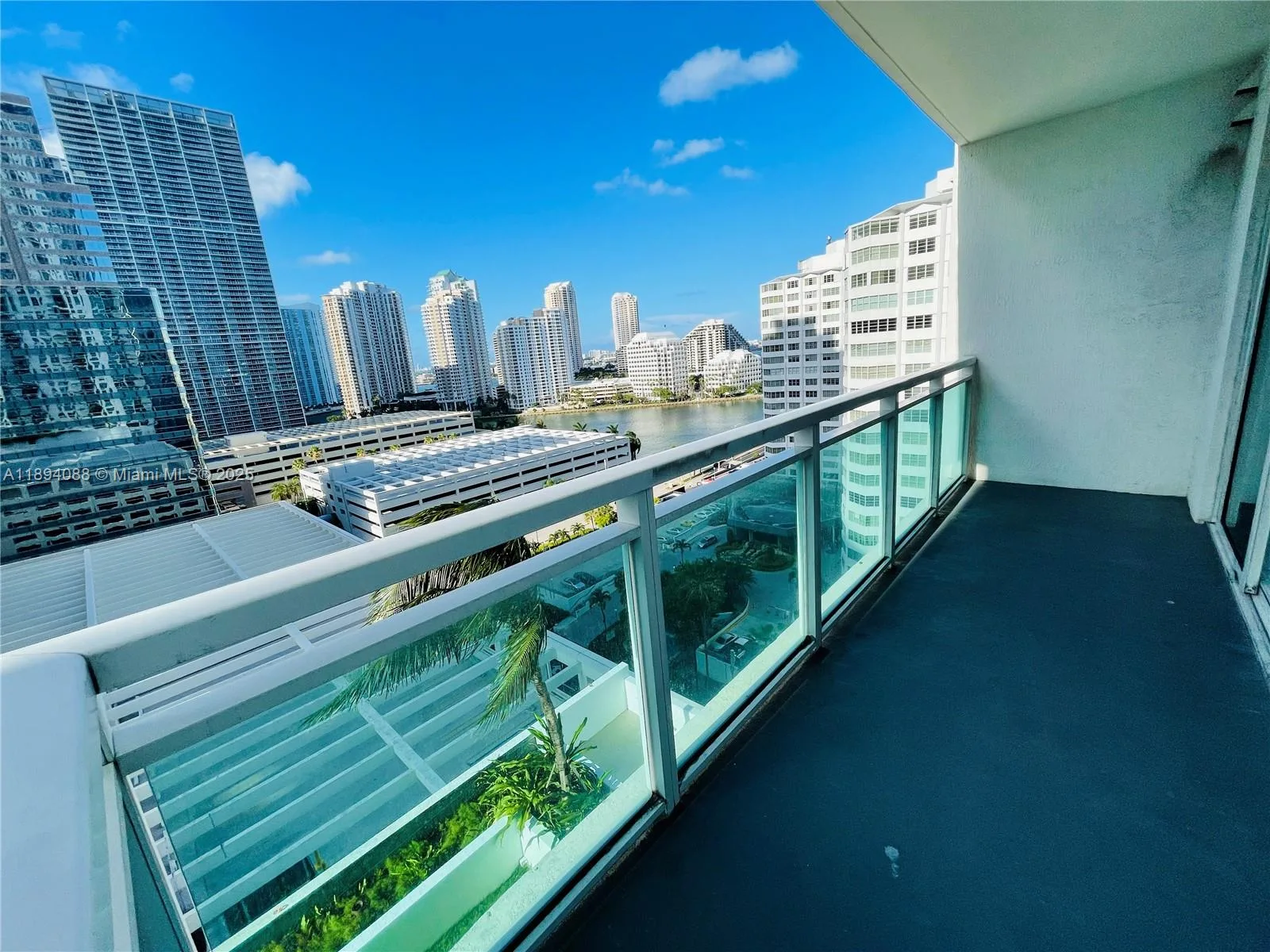 950 Brickell Bay Dr # 1408, Miami, FL 33131 photo 11