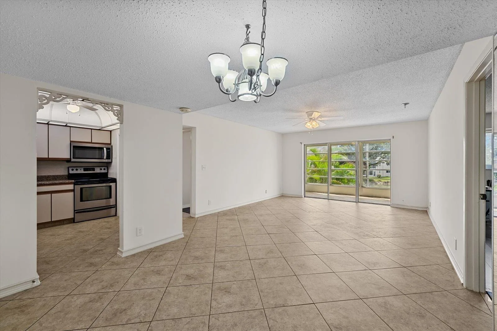 719 Lori Drive # 204, Palm Springs, FL 33461