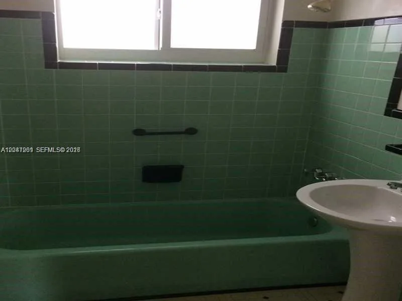 5819 NW 37th St, Virginia Gardens, FL 33166 photo 3