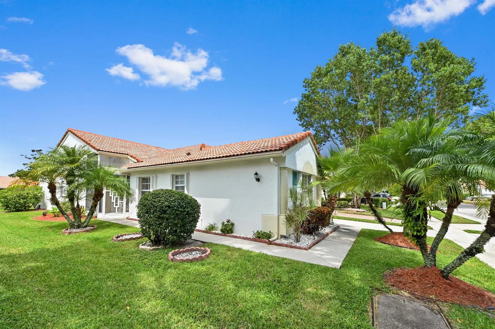 6077 Lake Hibiscus Drive, Delray Beach, FL 33484 photo 2