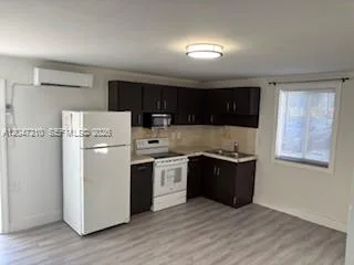 75 Coral Dr, Key Largo, FL 33037 photo 6