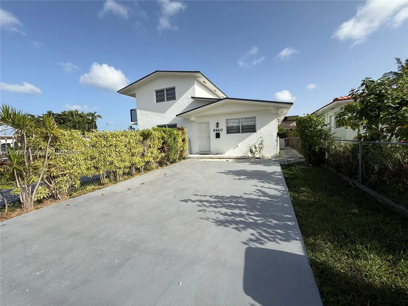 8860 SW 32nd st # front, Miami, FL 33165