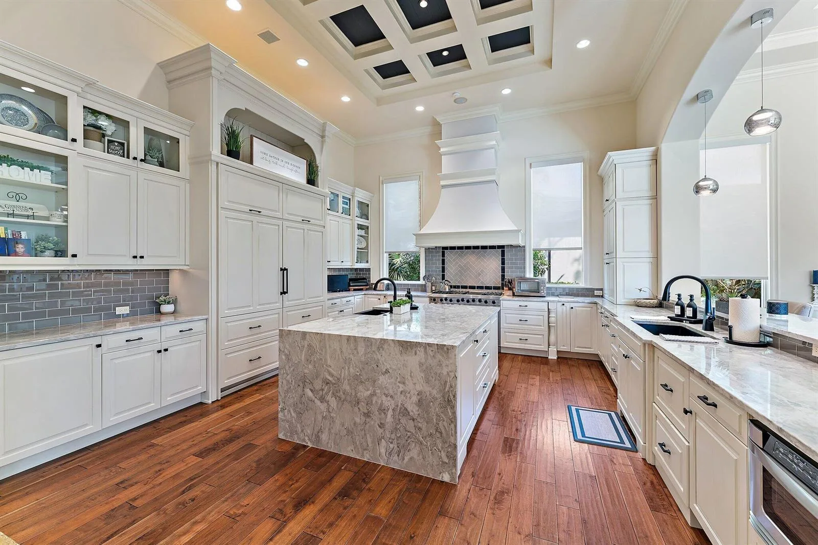 135 W Bears Club Drive, Jupiter, FL 33477 photo 10