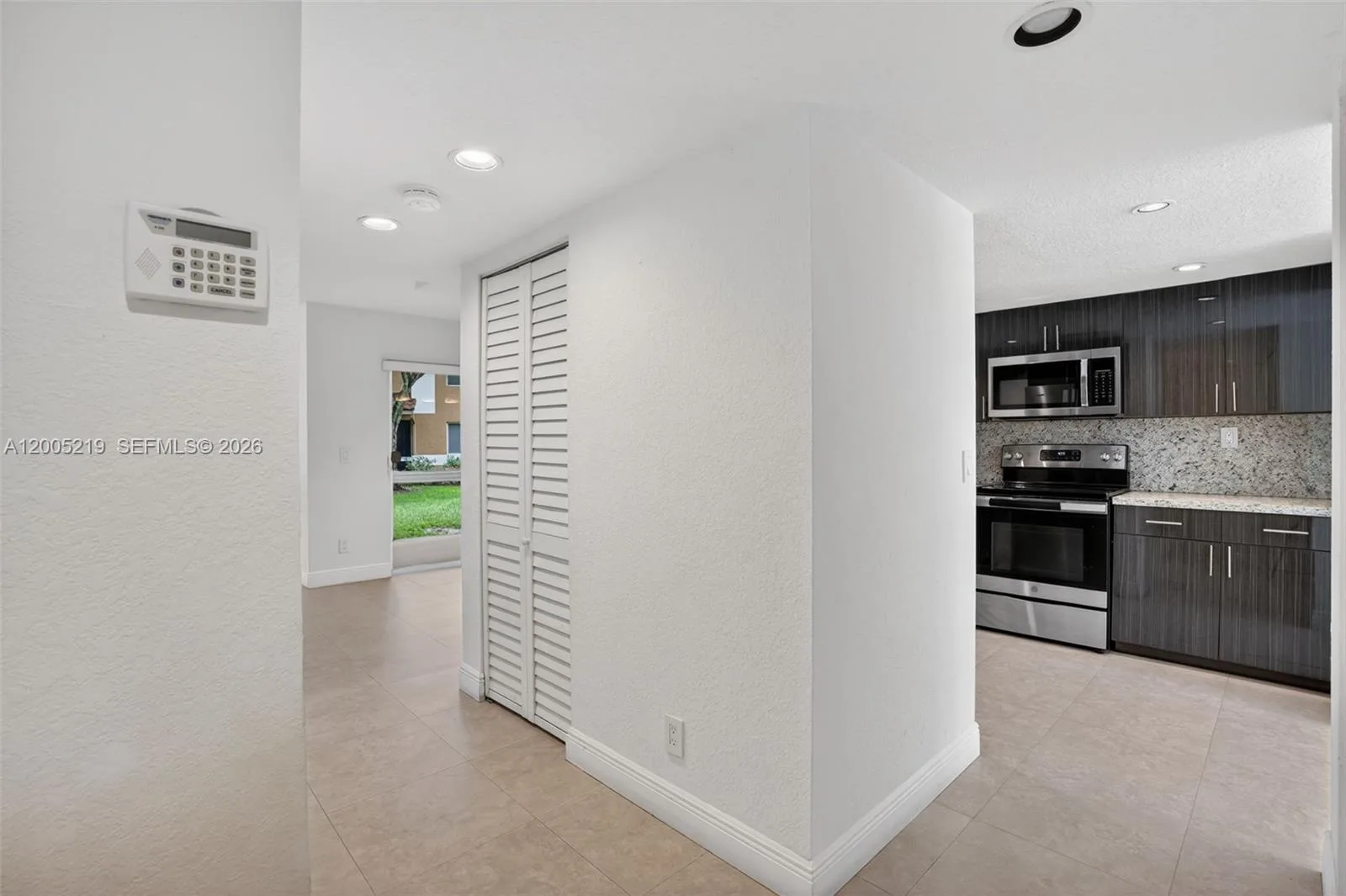 845 NW 91st Ter, Plantation, FL 33324 photo 9