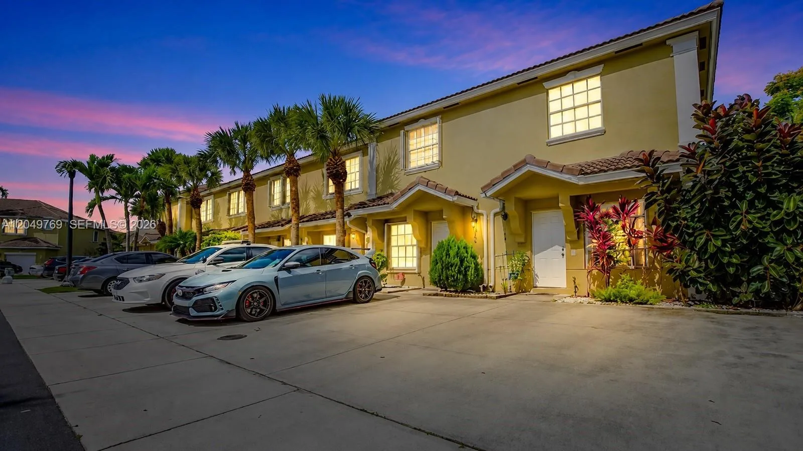340 SW 121st Ter # 340, Pembroke Pines, FL 33025 photo 2