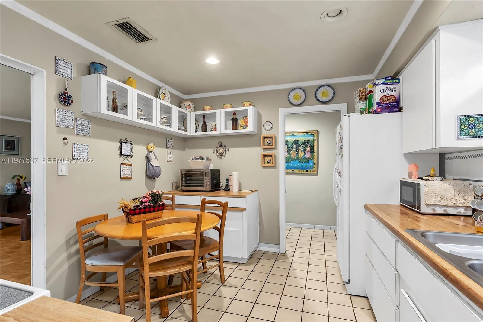 9011 SW 18th Ter, Miami, FL 33165 photo 5