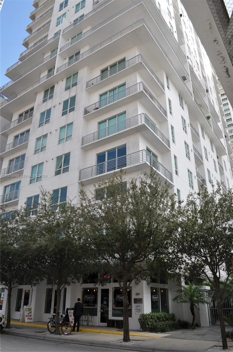 234 NE 3rd St # 908, Miami, FL 33132
