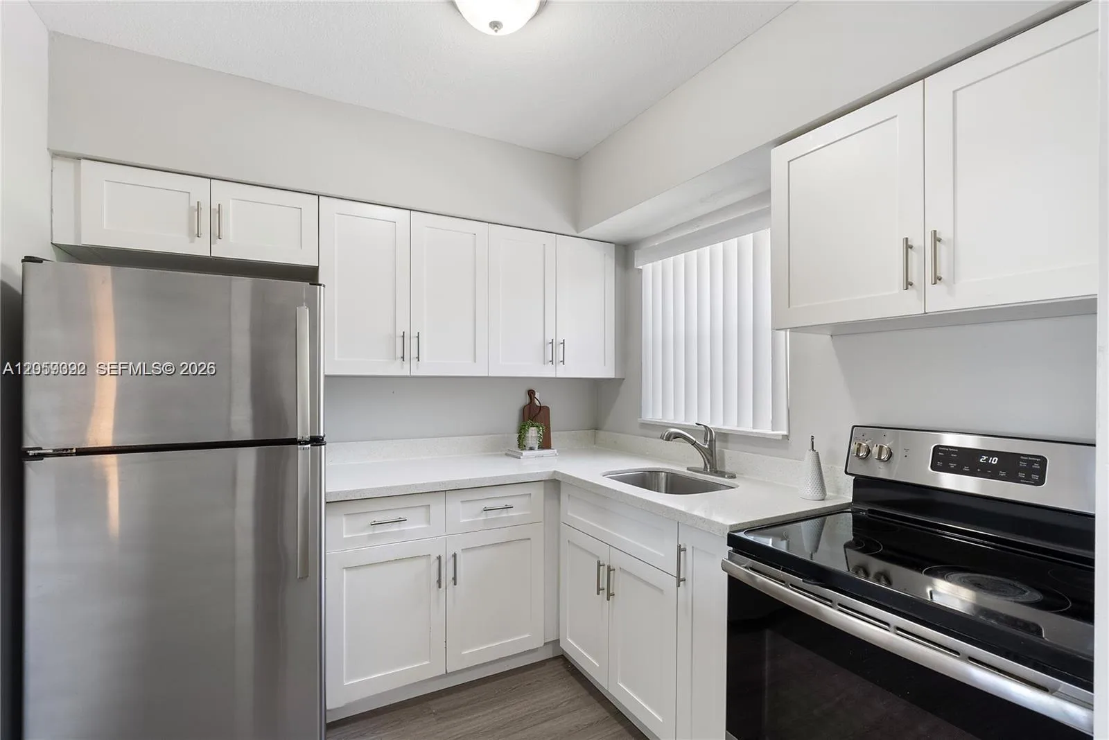 550 NE 20th St # 5, Wilton Manors, FL 33305 photo 4