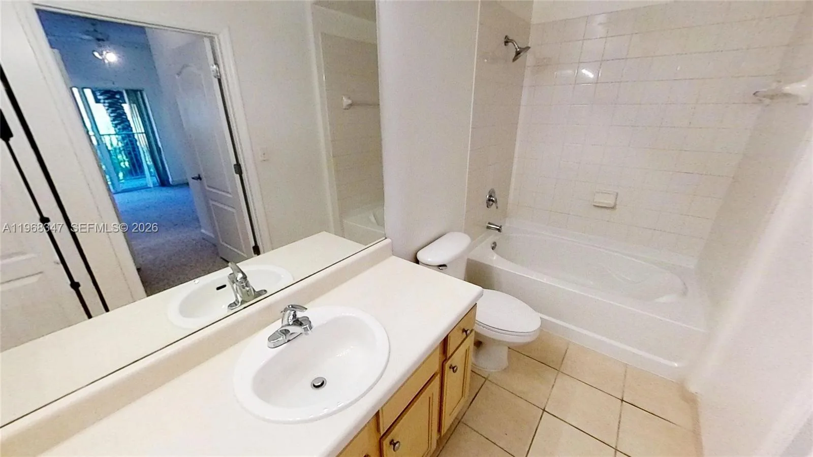 6001 SW 70th St # 217, South Miami, FL 33143 photo 2