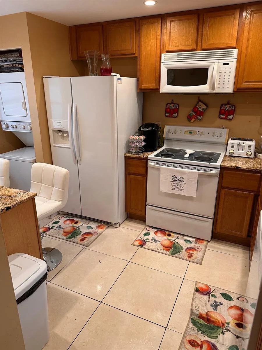 6575 W Oakland Park Boulevard # 417, Lauderhill, FL 33313 photo 4