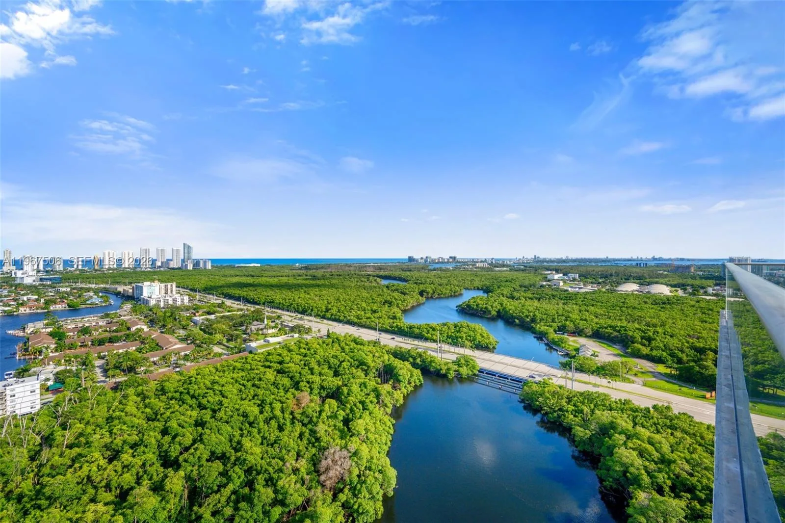 16385 Biscayne Blvd # 3020, North Miami Beach, FL 33160 photo 3