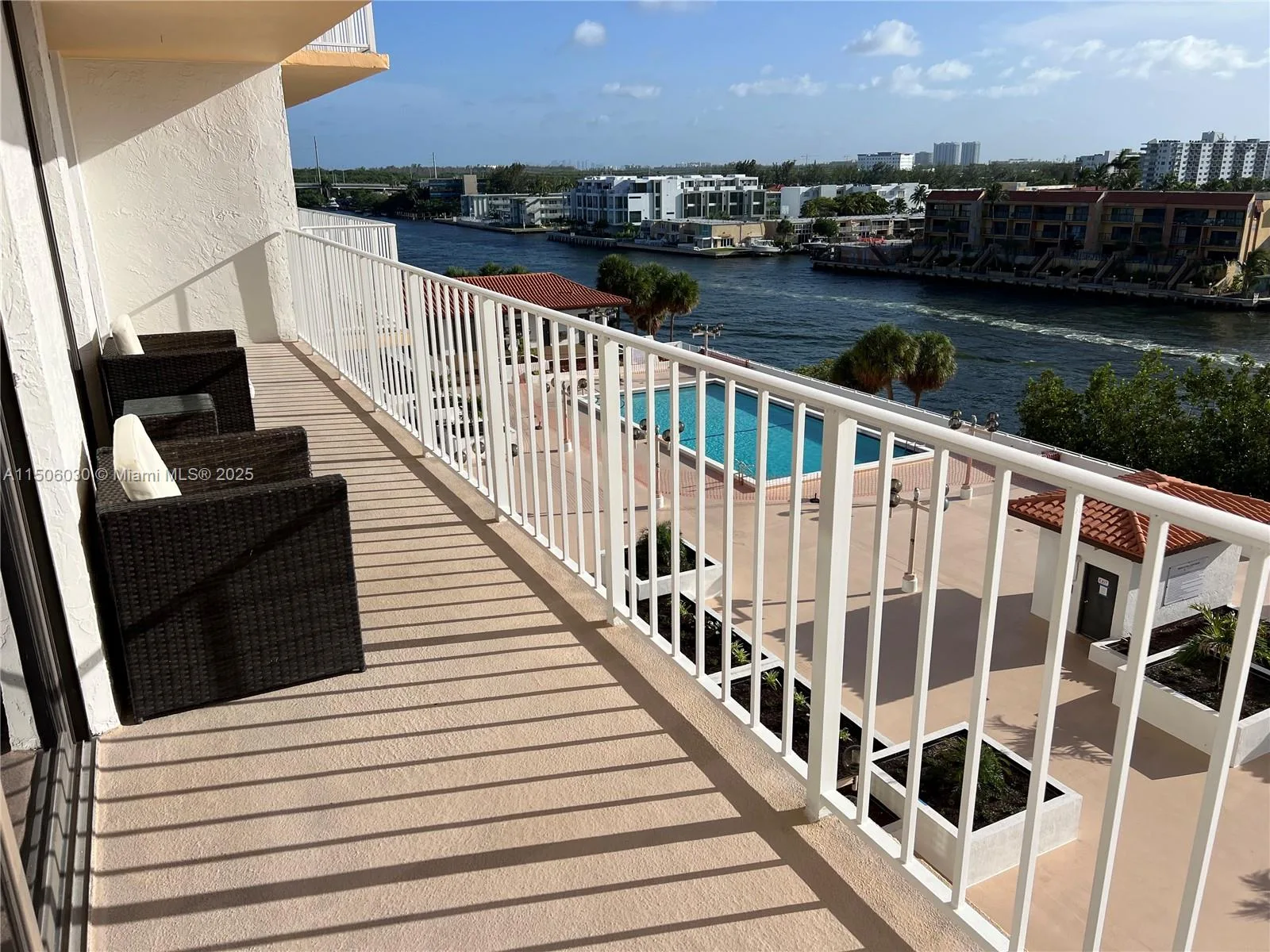 290 174th St # 702, Sunny Isles Beach, FL 33160 photo 3