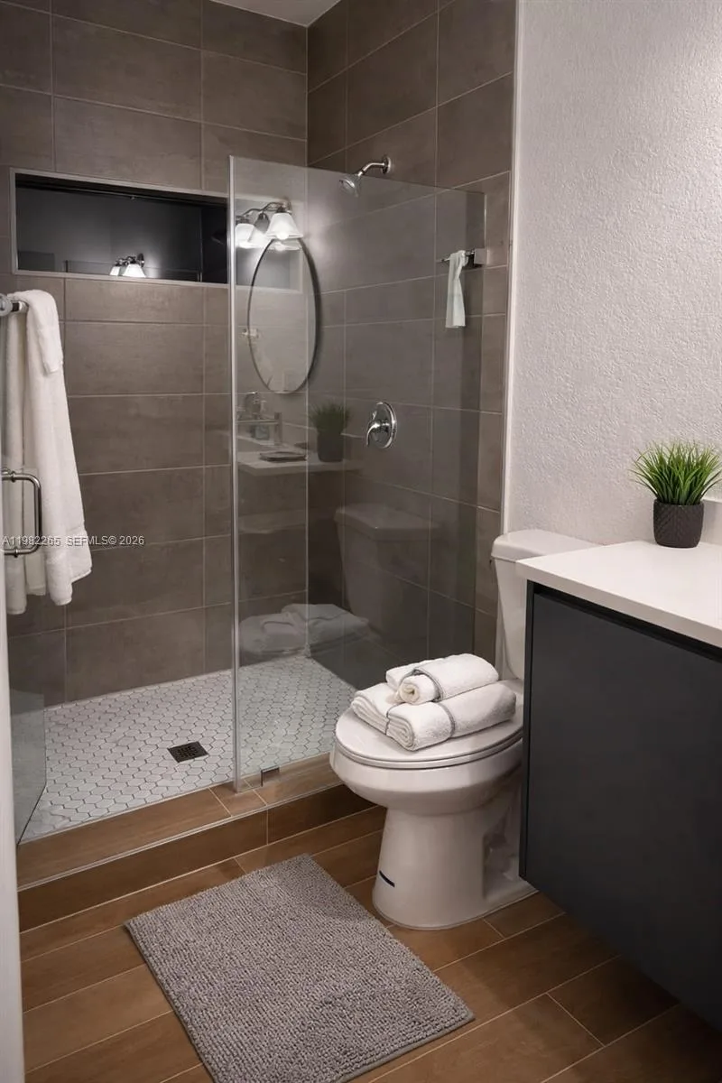 613 NW 10th St # 2, Hallandale Beach, FL 33009 photo 11