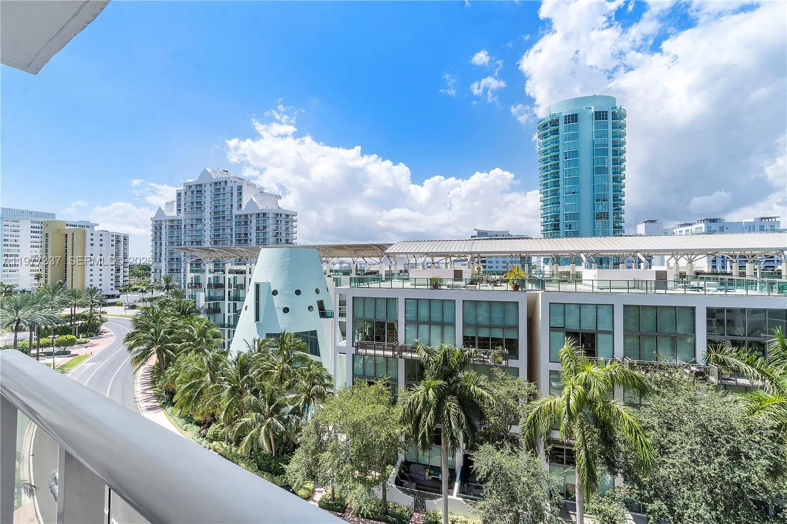 6039 Collins Ave # 829, Miami Beach, FL 33140 photo 2