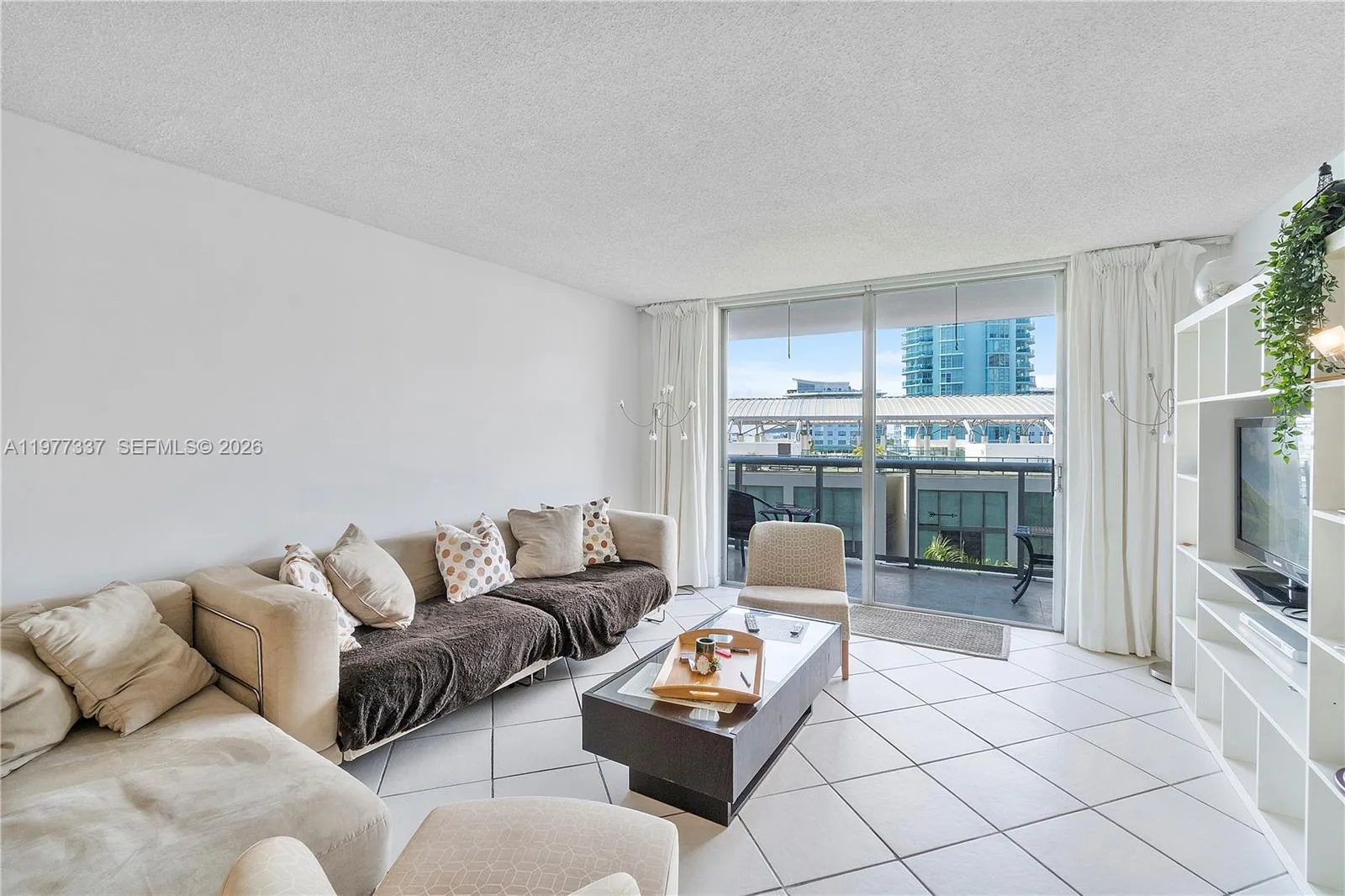 6039 Collins Ave # 829, Miami Beach, FL 33140 photo 7