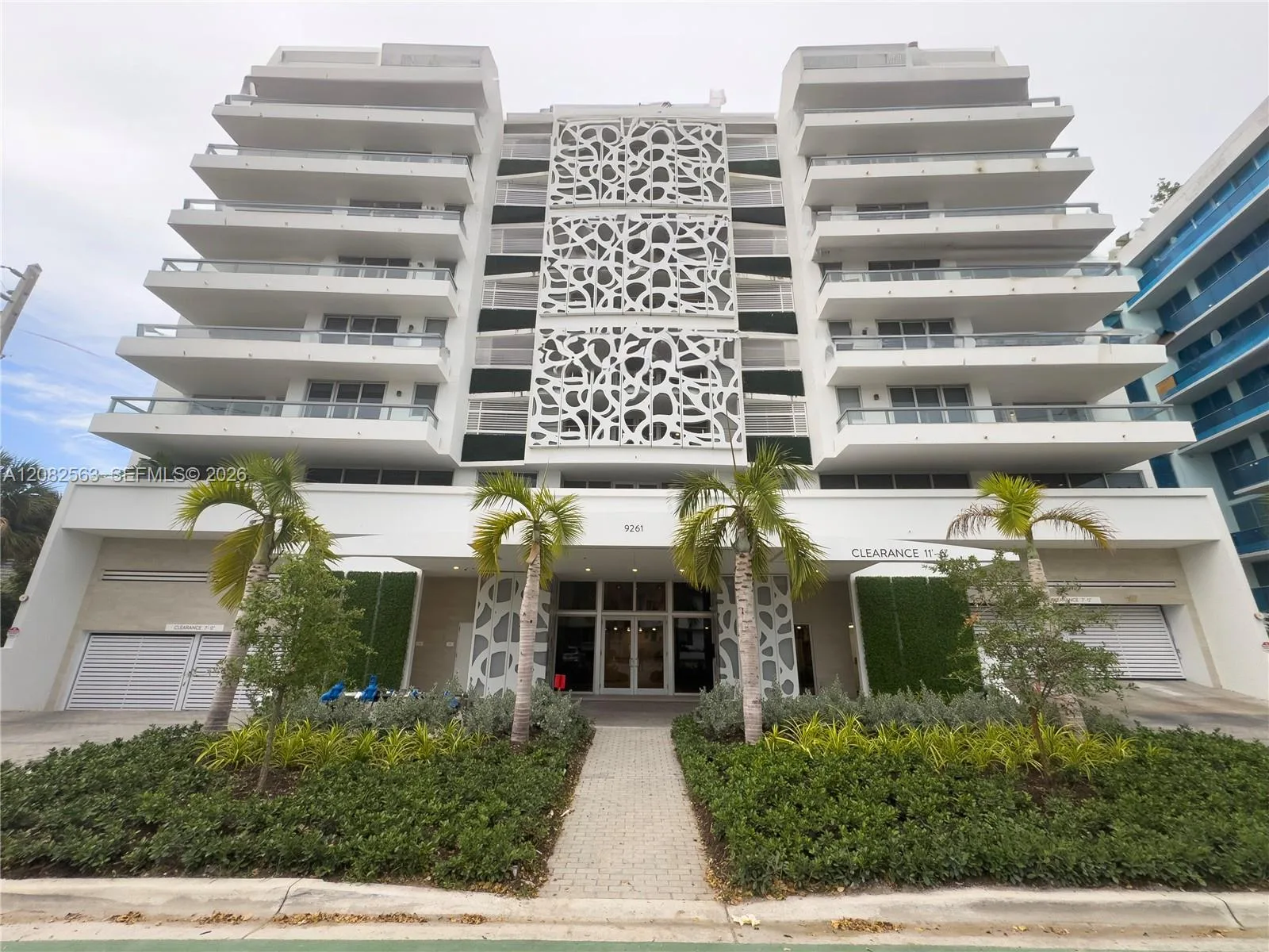 9261 E Bay Harbor Dr # 405, Bay Harbor Islands, FL 33154