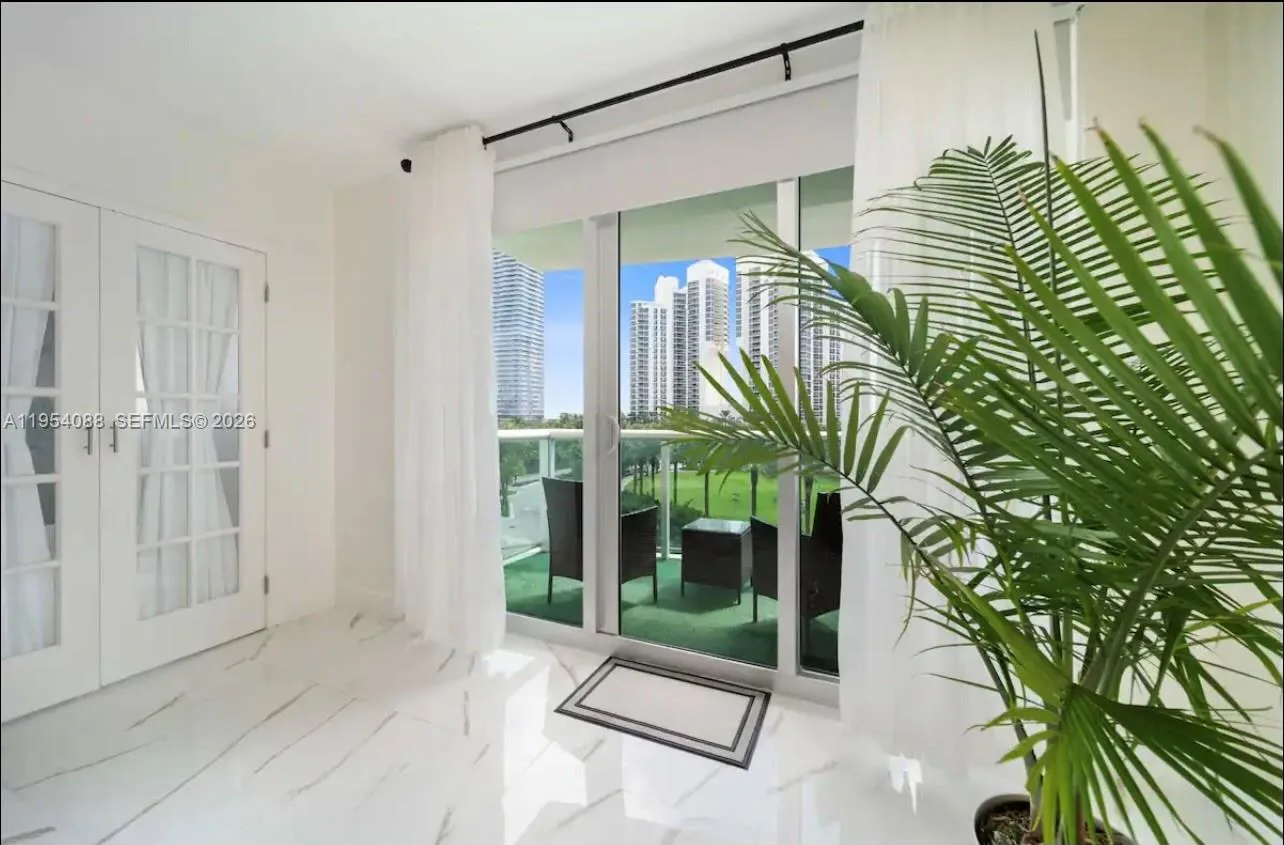 19370 Collins Ave # 511, Sunny Isles Beach, FL 33160
